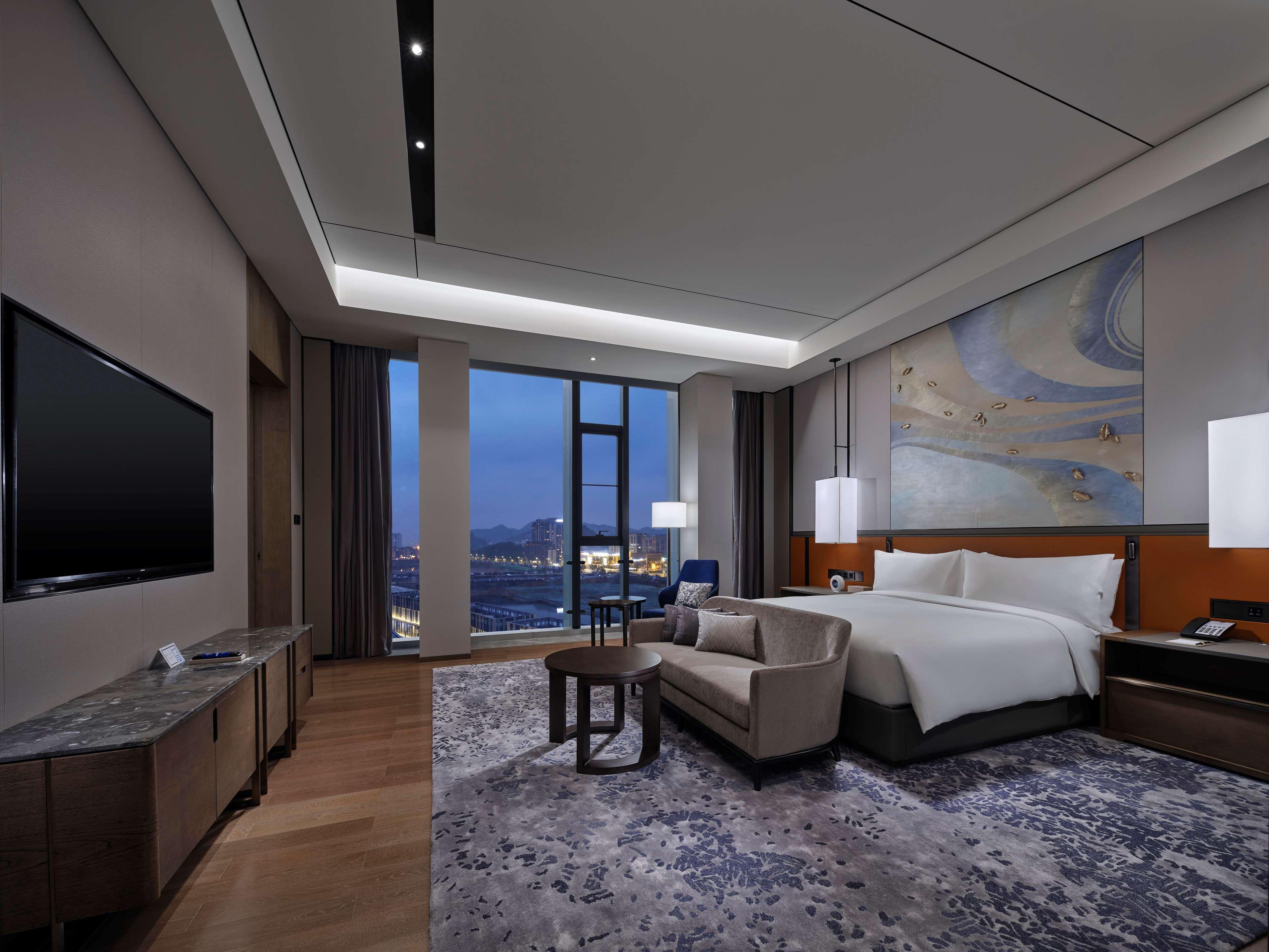 Hilton Guiyang Hotel Guiyang  Exterior foto